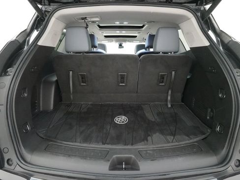 Used 2021 Buick Enclave Essence w/ Sound and Sites Package AWD/4WD image 10