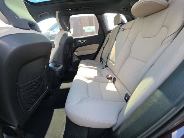 Used 2026 Volvo XC60 B5 Plus AWD/4WD image 6