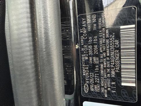 Used 2022 Hyundai Elantra Limited FWD image 51