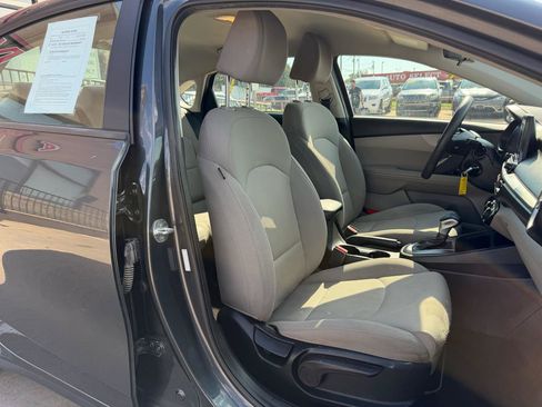 Used 2021 Kia Forte LXS FWD image 21