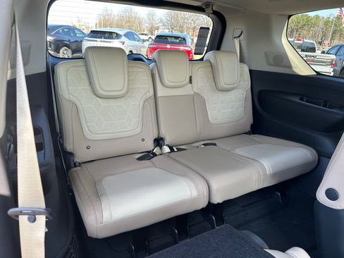 New 2026 Nissan Armada Platinum Reserve image 15