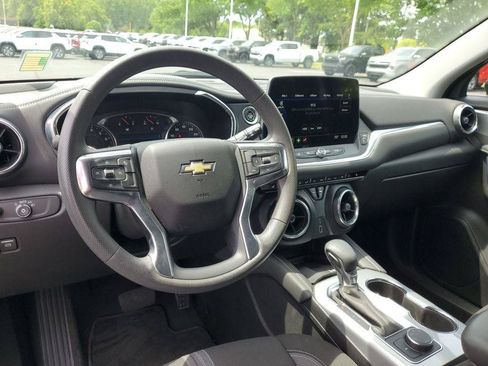 Used 2024 Chevrolet Blazer LT w/ Convenience Package AWD/4WD image 7