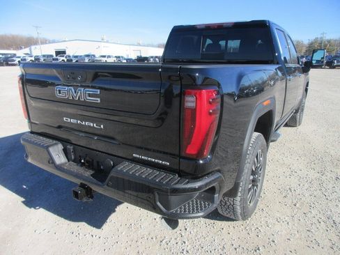 New 2026 GMC Sierra 2500 Denali Ultimate image 4
