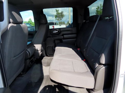 Used 2021 Chevrolet Silverado 3500 LT image 39