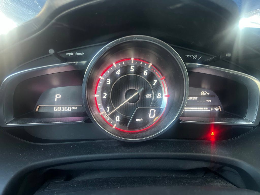 Used 2014 MAZDA MAZDA3 s Touring FWD image 8