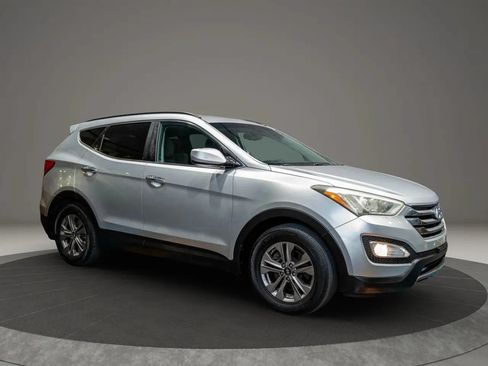 Used 2016 Hyundai Santa Fe Sport w/ Option Group 02 FWD image 4