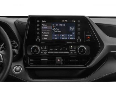 Certified 2020 Toyota Highlander LE image 10
