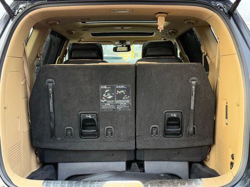 Used 2018 Kia Sedona SX Limited w/ SX Limited Prestige Package image 32