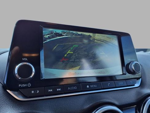 Used 2025 Nissan Sentra S image 6