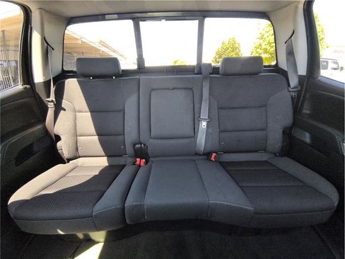 Used 2015 Chevrolet Silverado 2500 LT w/ LT Convenience Package AWD/4WD image 8