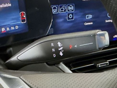 New 2026 Chevrolet Equinox EV LT image 16