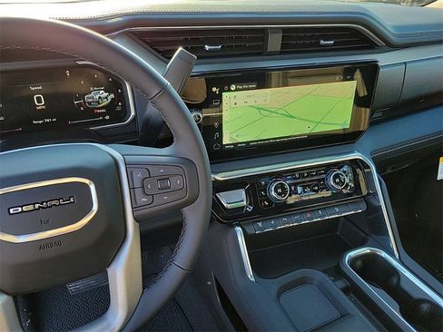 New 2026 GMC Sierra 3500 Denali w/ Denali Reserve Package image 25