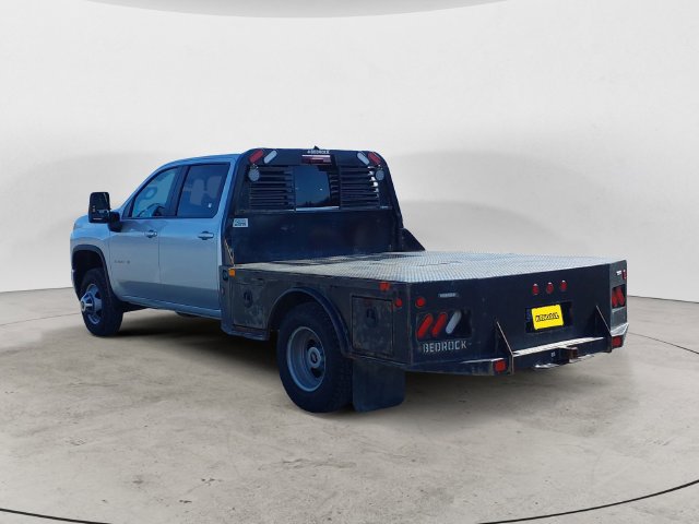 Used 2023 Chevrolet Silverado 3500 LT w/ Convenience Package AWD/4WD image 3
