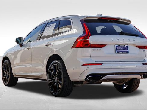 Used 2018 Volvo XC60 T8 R-Design w/ Convenience Package image 4