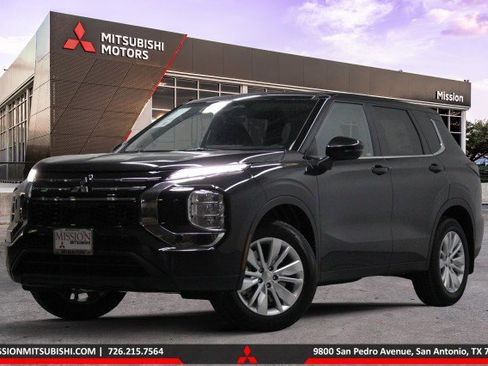 New 2025 Mitsubishi Outlander ES image 1