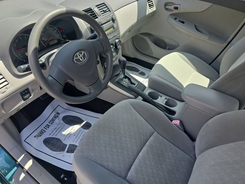 Used 2009 Toyota Corolla LE FWD image 10