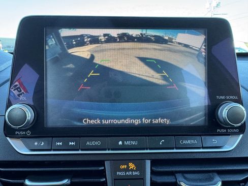 Used 2022 Nissan Altima 2.5 SV image 18