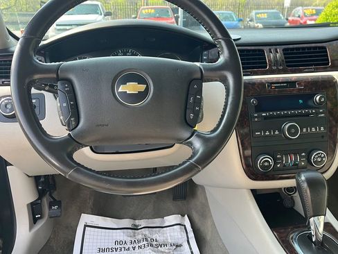 Used 2012 Chevrolet Impala LTZ image 11