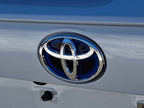 Certified 2023 Toyota RAV4 SE image 35