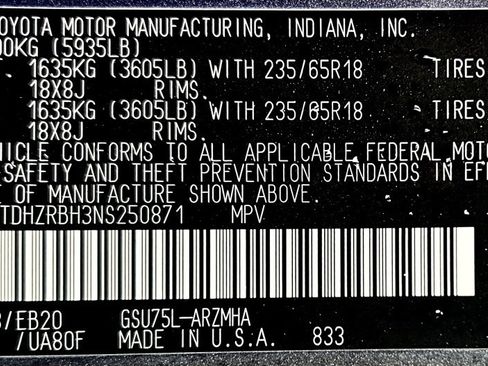 Certified 2022 Toyota Highlander XLE image 28