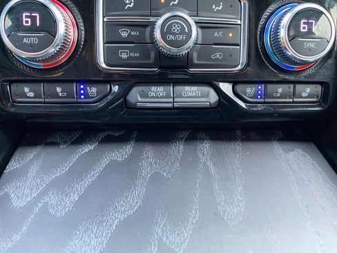 Used 2023 GMC Yukon Denali image 26