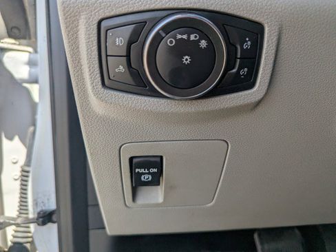 Used 2016 Ford F150 XLT AWD/4WD image 16