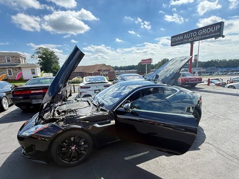 Used 2017 Jaguar F-TYPE Coupe RWD image 32