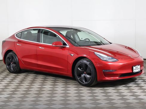 Used 2018 Tesla Model 3 Long Range image 2