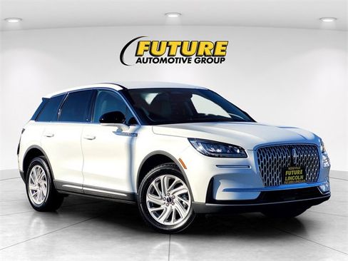 Used 2024 Lincoln Corsair FWD image 1