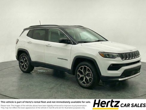 Used 2025 Jeep Compass Limited image 1