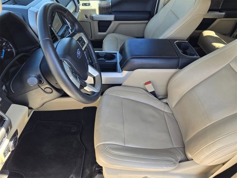 Used 2019 Ford F250 Lariat w/ Lariat Ultimate Package image 11