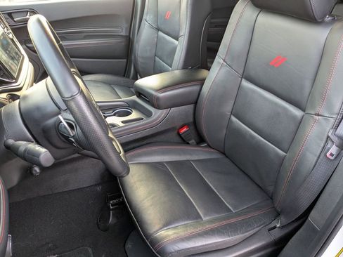 Used 2025 Dodge Durango GT image 18