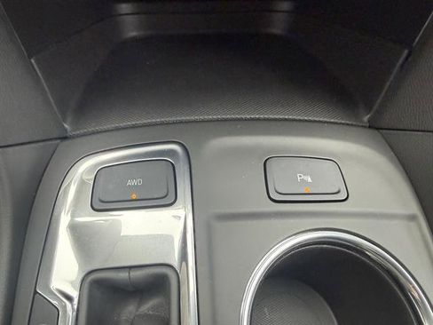 Used 2023 Chevrolet Equinox LT image 42