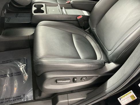 Certified 2025 Honda Odyssey EX-L image 8