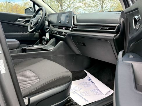 Certified 2023 Kia Sportage LX AWD/4WD image 12