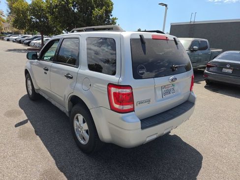 Used 2009 Ford Escape XLT FWD image 3