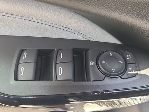 New 2026 Chevrolet Trax LT w/ Midnight Edition FWD image 18