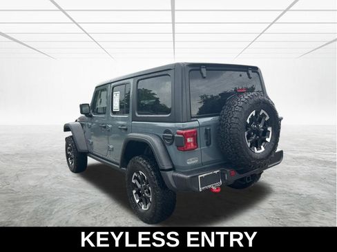 Used 2025 Jeep Wrangler Unlimited Rubicon AWD/4WD image 7