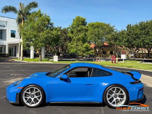 Used 2025 Porsche 911 GT3 RWD image 43