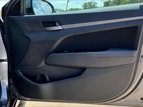 Used 2018 Hyundai Elantra SEL FWD image 22