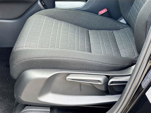 Certified 2026 Honda HR-V LX image 21