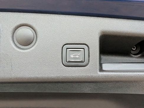 Used 2022 Chevrolet Equinox LT image 19