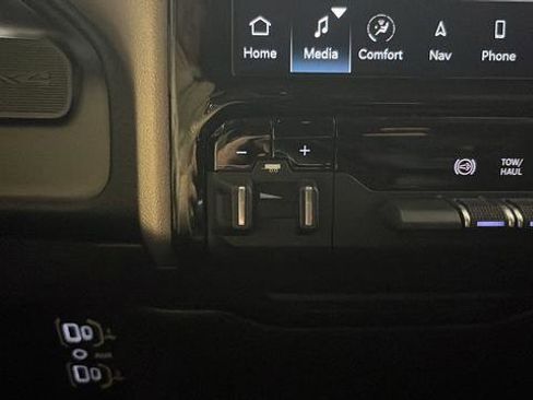 Used 2022 RAM 2500 Laramie AWD/4WD image 28