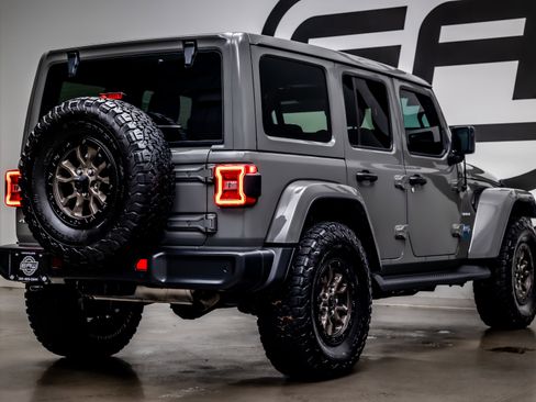 Used 2021 Jeep Wrangler Unlimited Sahara w/ Cold Weather Group AWD/4WD image 34