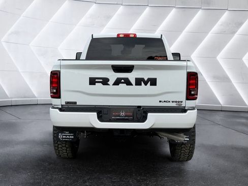 New 2025 RAM 2500 Big Horn AWD/4WD image 4