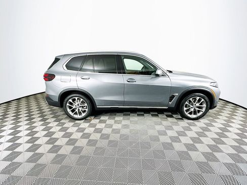 New 2026 BMW X5 xDrive40i w/ Climate Comfort Package image 10