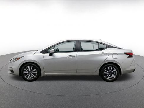 Used 2025 Nissan Versa SV FWD image 4
