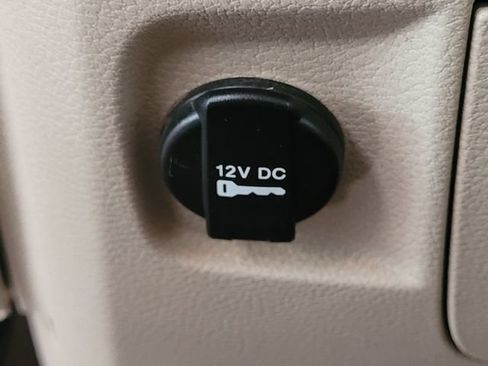 Used 2018 RAM 2500 Laramie w/ Convenience Group AWD/4WD image 14