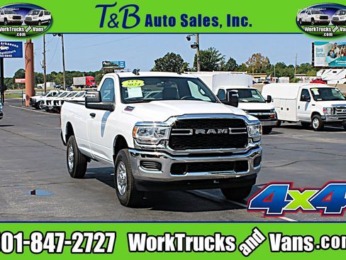 Used 2024 RAM 2500 Tradesman w/ Chrome Appearance Group AWD/4WD image 1