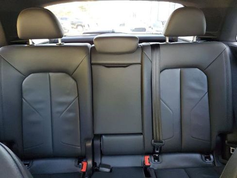 Used 2023 Audi Q3 2.0T Premium image 55